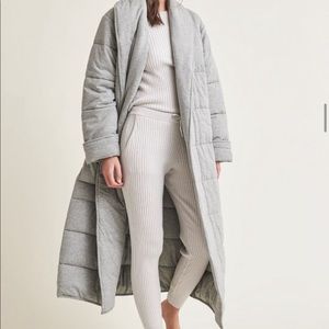 NWT SKIN WORLDWIDE 💥SIERRA ROBE